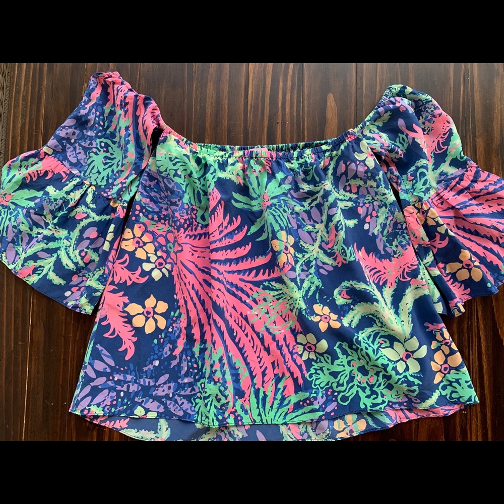 Lilly Pulitzer off-shoulders blouse